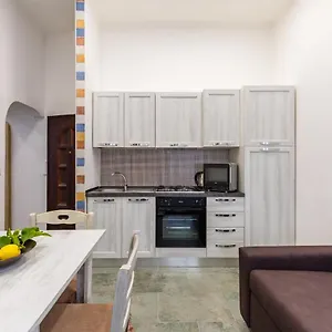 Apartamento Gelso Complex And Flat By Napoliapartments, Nápoles